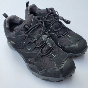 Ecco Receptor Technology GorTex, size 7-7.5, black